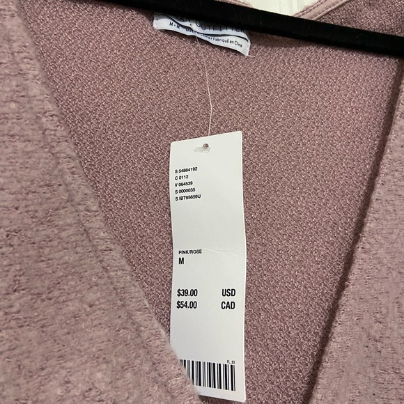 NWT Urban Outfitters Cropped Purple V Neck Sweater - Picture 4 of 5